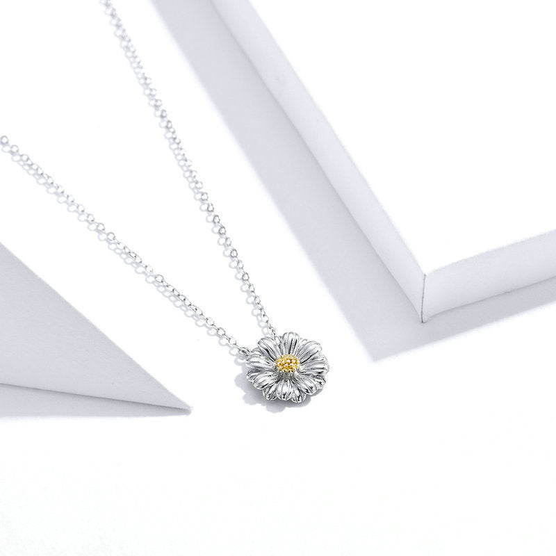 Give Her the Crown She Deserves: The "Darling Daisy" Legacy ✨ Because She’s Not Just Your Partner—She’s Your Queen ✨